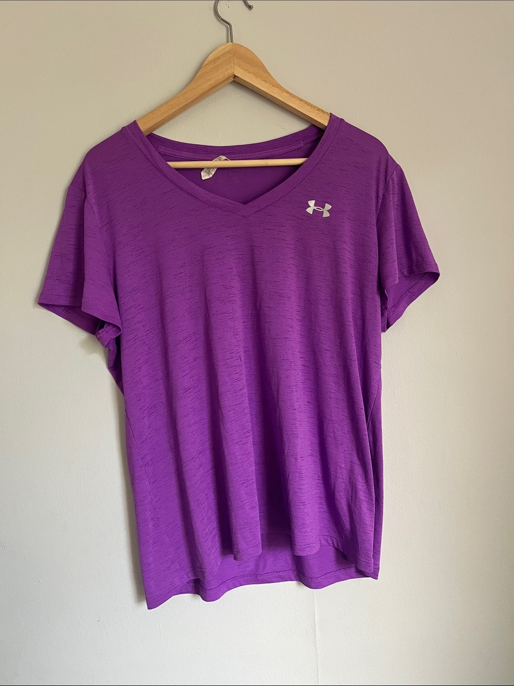 Under Armour Purple V-Neck Short Sleeve Performance Tee